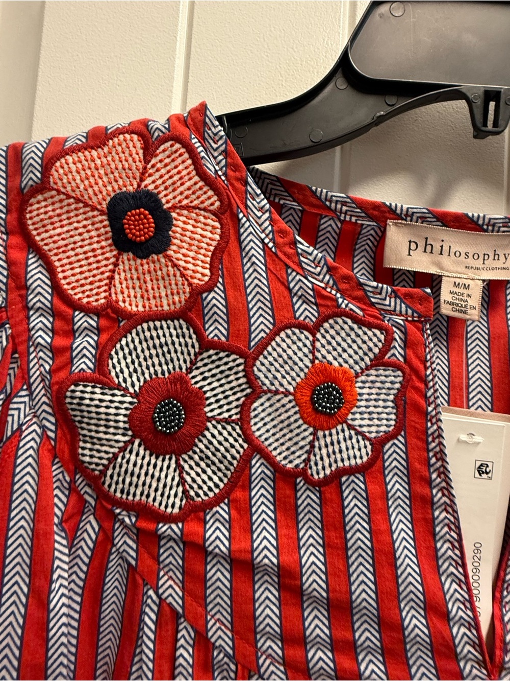 Philosophy Embroidered Floral Stripe Puff Sleeve Blouse Medium NWT - Picture 3 of 10